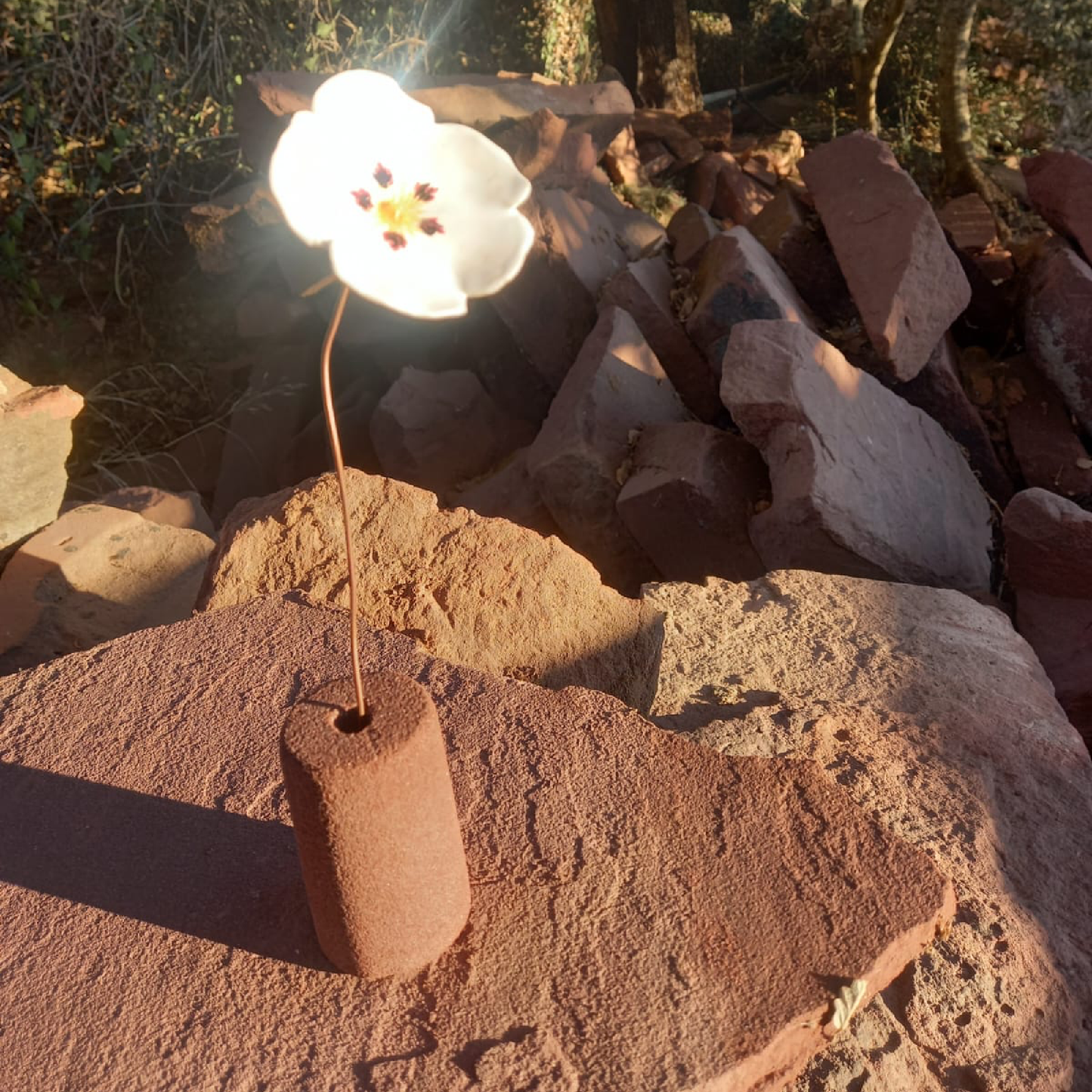 Base em Grés com Flor de Esteva